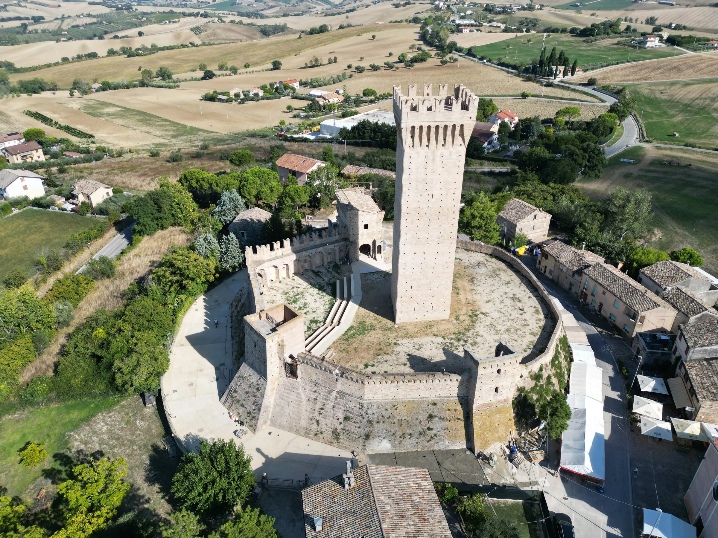 Castello di Montefiore — Recanati (MC)