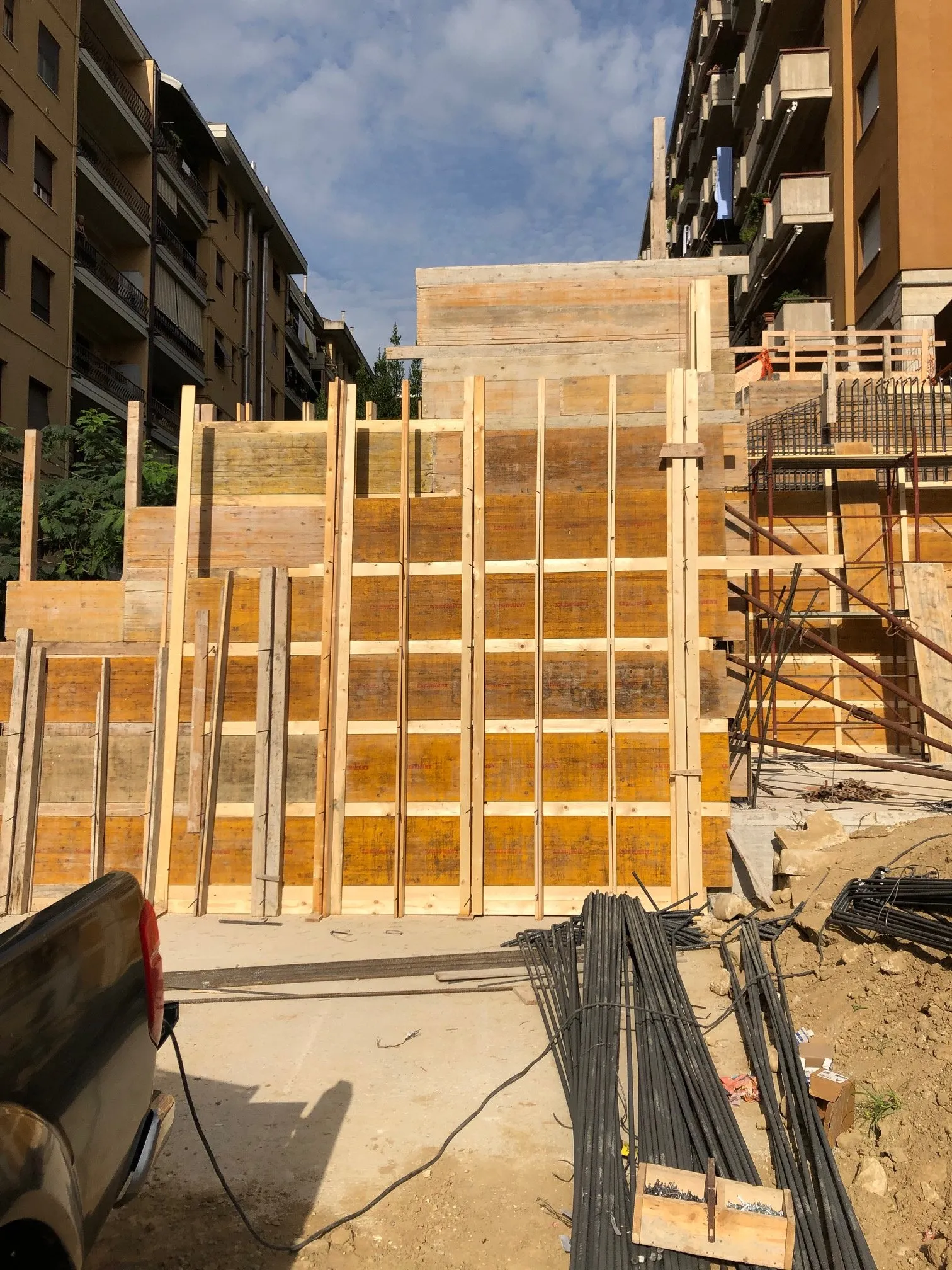 Piazza della Scuola Media di Monticelli – Ascoli Piceno — fotografia 4
